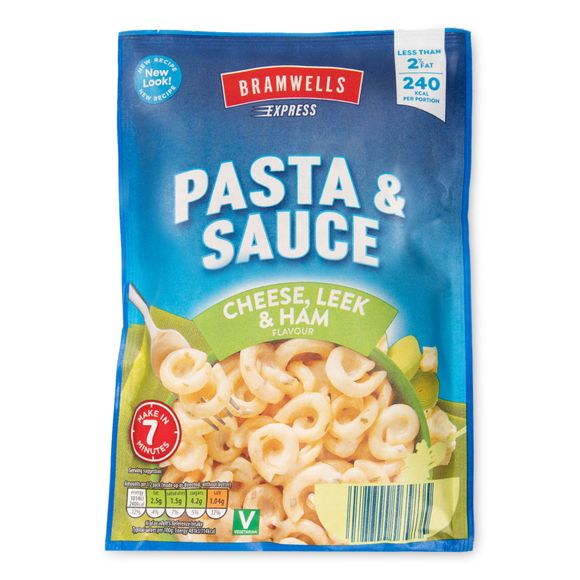 Bramwells Express Pasta With Cheese, Leek & Ham Sauce 120g